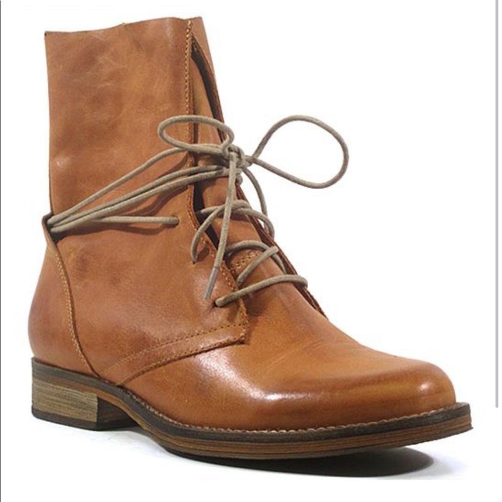Chelsea Crew Black Label Fabio Boots
